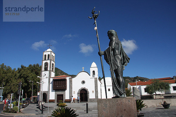 Europa Kirche Dorf Statue Kanaren Kanarische Inseln Ethnisches Erscheinungsbild Spanien Teneriffa