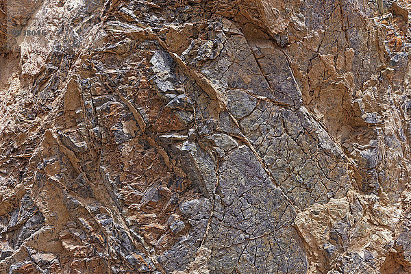 Detail Details Ausschnitt Ausschnitte Felsbrocken Muster Vereinigte Arabische Emirate VAE Berg Stein Straße Steilküste glatt Naher Osten Schnittmuster Sharjah Schardscha