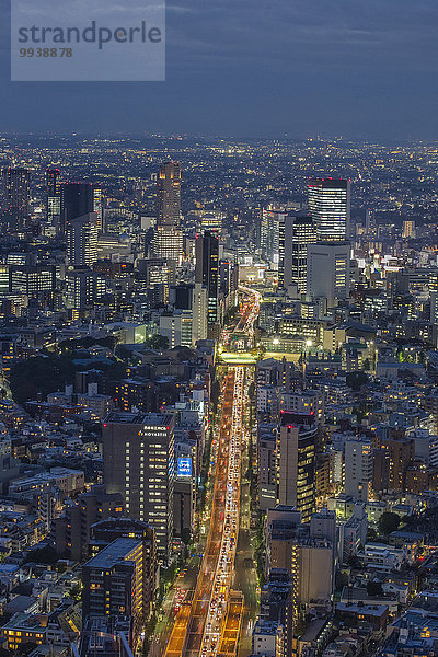 Panorama Skyline Skylines Landschaft niemand Reise Großstadt Tokyo Hauptstadt Architektur bunt Hochhaus Beleuchtung Licht Shibuya Fernsehantenne Asien Allee Japan