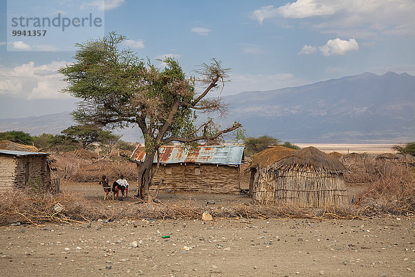 Ostafrika Landschaftlich schön landschaftlich reizvoll Berg Mensch Menschen Wohnhaus Baum Landschaft Gebäude Reise Wüste Dorf Rift Valley Kenia Afrika Tansania