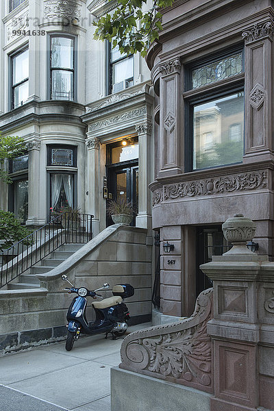 Vereinigte Staaten von Amerika USA Amerika Wohnhaus Gebäude New York City Motorrad Brooklyn