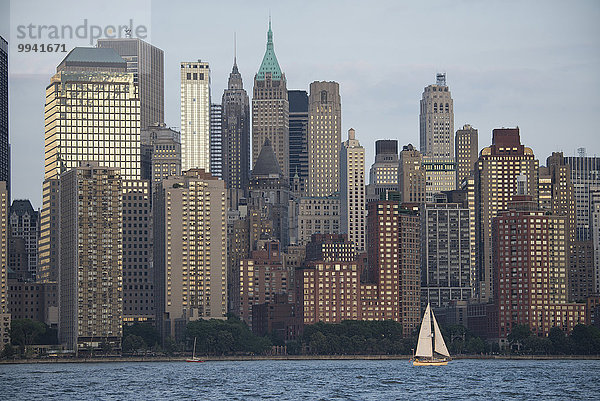 Vereinigte Staaten von Amerika USA Skyline Skylines New York City Amerika Großstadt Fluss Hudson River Manhattan