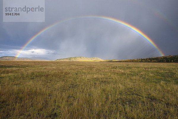 Vereinigte Staaten von Amerika USA Nationalpark Amerika Landschaft Wiese Rocky Mountains Grand Teton Nationalpark Regenbogen Wyoming