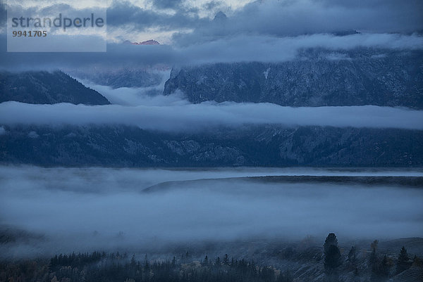 Vereinigte Staaten von Amerika USA Nationalpark Berg Amerika Landschaft Tal Morgendämmerung Nebel Rocky Mountains Grand Teton Nationalpark Wyoming