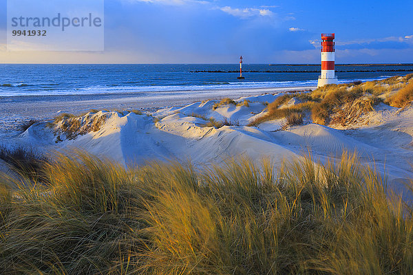 Europa Sonnenstrahl Strand Morgen Himmel Küste Sonnenaufgang Meer Natur Leuchtturm Sand Insel blau Düne Sonnenlicht Sandstrand Deutschland Helgoland Nordsee