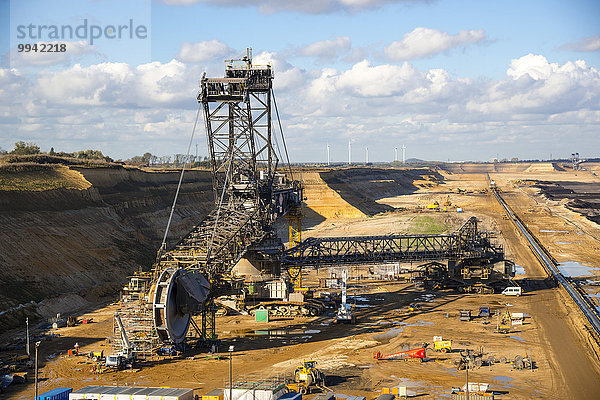 Tagebau Außenaufnahme Europa Energie energiegeladen Industrie Wirtschaft Braunkohle Deutschland Nordrhein-Westfalen