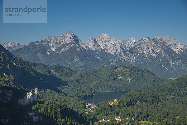 Außenaufnahme Sehenswürdigkeit Europa Palast Schloß Schlösser Reise niemand Ziel See Schloss Neuschwanstein Alpen Bayern Deutschland Hohenschwangau Tourismus