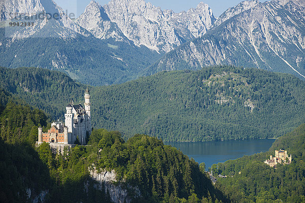 Außenaufnahme Sehenswürdigkeit Europa Palast Schloß Schlösser Reise niemand Ziel See Schloss Neuschwanstein Alpen Bayern Deutschland Hohenschwangau Tourismus