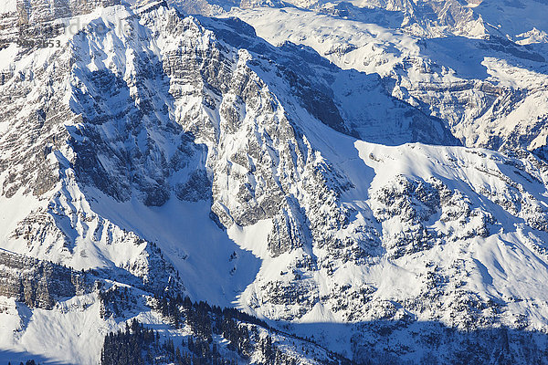Schneedecke Berg Winter Schnee Geologie Eis Alpen Westalpen schweizerisch Schweiz Schweizer Alpen