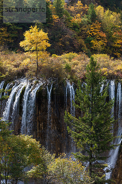 Nationalpark Herbst Wasserfall China UNESCO-Welterbe Asien Sichuan