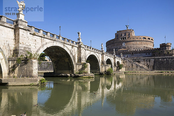 'Castel Sant'Angelo Brücke  Rom  Latium  Italien  Europa'