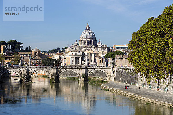 Ponte degli Angeli und der Petersplatz  Rom  Latium  Italien  Europa