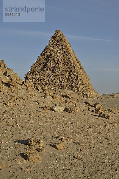 Pyramide in Nuri  asch-Schamaliyya  Nubien  Sudan  Afrika