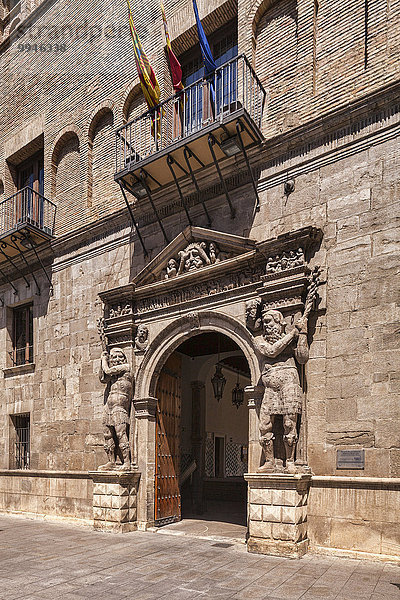 Tür des Palacio de los Condes Morata o des Luna  Saragossa  Aragonien  Spanien  Europa
