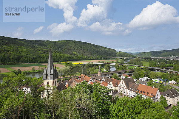 Blick von Ruine Scherenburg über Gemünden am Main  Spessart  Mainfranken  Unterfranken  Franken  Bayern  Deutschland  Europa