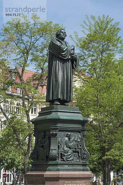 Denkmal Martin Luther  1895  Bildhauer Adolf von Donndorf  Eisenach  Thüringen  Deutschland  Europa