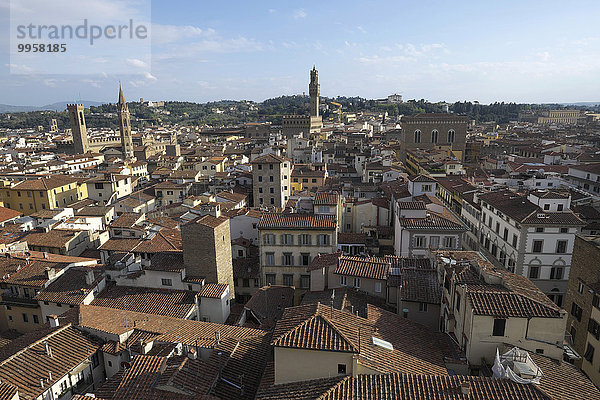 Stadtansicht von Florenz  von der Kuppel des Doms aus  hinten Palazzo Vecchio  Florenz  Toskana  Italien  Europa