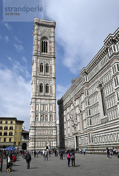 Dom mit Glockenturm  Duomo Santa Maria del Fiore  Campanile di Giotto  Florenz  Toskana  Italien  Europa