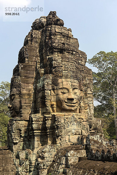Turm mit dem Gesicht von Bodhisattva Lokeshvara  Bayon Tempel  Angkor Thom  Siem Reap  Kambodscha  Asien
