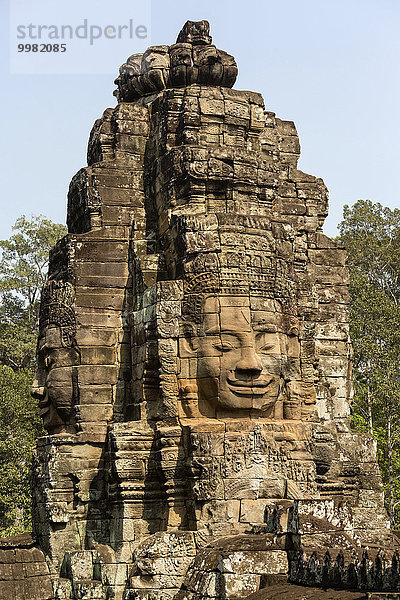 Turm mit dem Gesicht von Bodhisattva Lokeshvara  Bayon Tempel  Angkor Thom  Siem Reap  Kambodscha  Asien