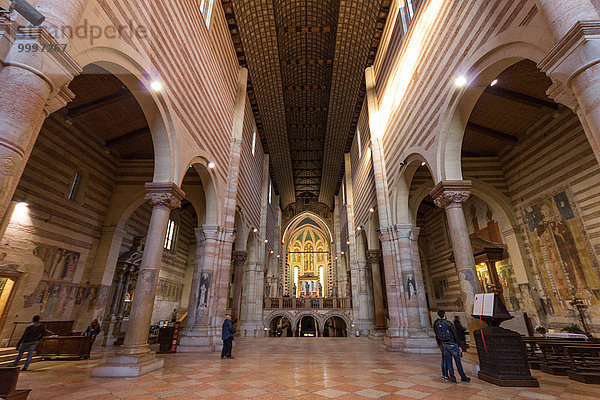 Innenaufnahme Venetien Basilika Italien Verona