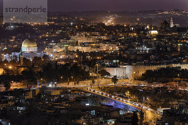 Altstadt von Jerusalem bei Nacht  Felsendom  jüdisches Viertel  Western Wall  Klagemauer  Davidszitadelle  Jerusalem  Israel  Asien