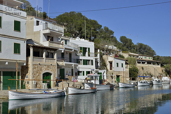 Fischerboote im Hafen von Cala Figuera  Mallorca  Balearen  Spanien  Europa