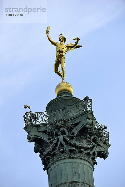 Figur des Genius der Freiheit  Le Génie de la Liberté  von Augustin-Alexandre Dumont auf der Julisäule  Colonne de Juillet  Place de la Bastille  Paris  Frankreich  Europa