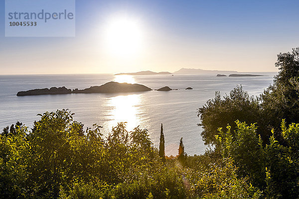 Griechenland  Korfu  Afionas  Sonnenuntergang an der Küste