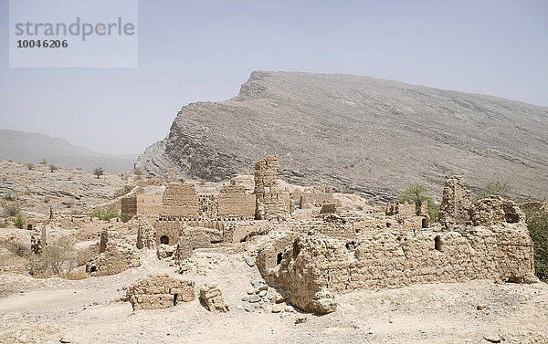 Oman  Tanuf  zerstörte Lehmhaussiedlung