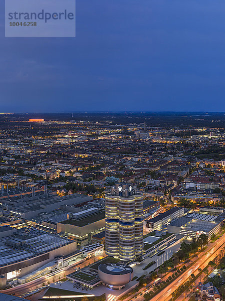 Deutschland  Bayern  Stadtbeleuchtung München