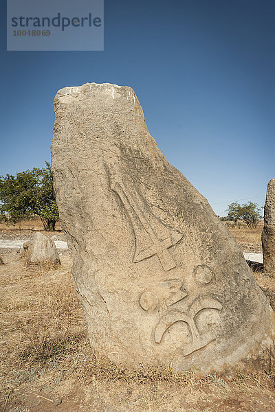 Äthiopien  Tiya  Monolithische Säule bei Melk Awash