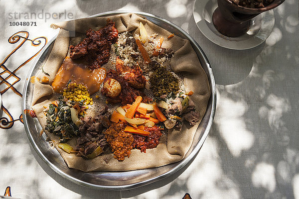 Äthiopien  Traditionelle Lebensmittel aus Linsen und Gemüse