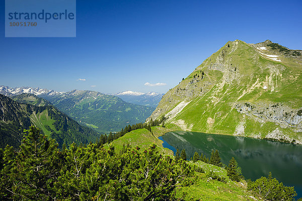 Deutschland  Bayern  Allgäuer Alpen  Blick auf Seealpsee und Seekoepfel