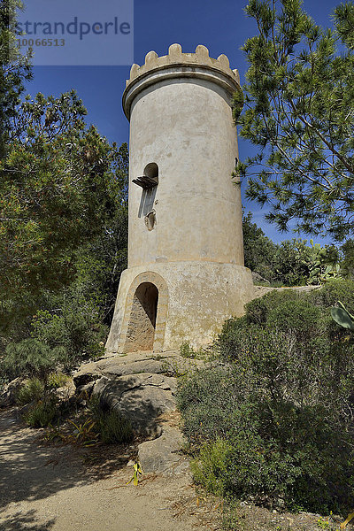 Turm auf der Dracheninsel  Sa Dragonera  Mallorca  Balearen  Spanien  Europa