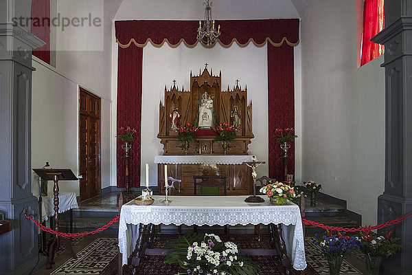 Altar in der Ermita Virgin del Pino bei El Paso  La Palma  Kanarische Inseln  Spanien  Europa