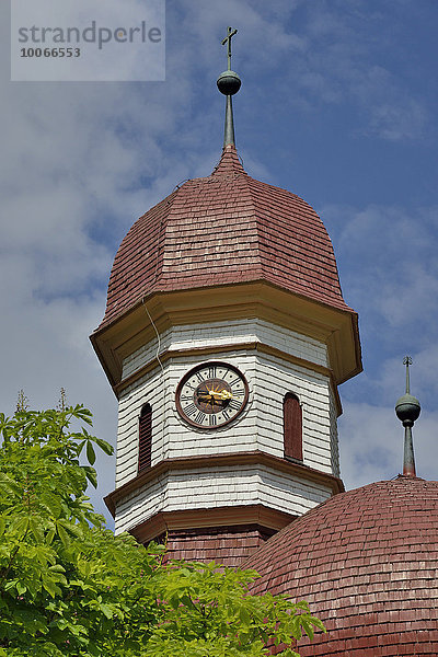 Zwiebelturm der Wallfahrtskirche St. Bartholomä am Königssee  Oberbayern  Bayern  Deutschland  Europa