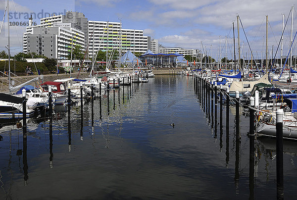 Hafen mit Segelbooten  Ostsee Resort Damp  Schleswig-Holstein  Deutschland  Europa