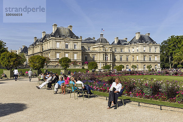 Palais du Luxembourg im Jardin du Luxembourg  Paris  Frankreich  Europa