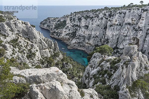 Bucht En Vau  Massif des Calanques  Kalksteinfelsen  Nationalpark Calanques oder Parc national des Calanques  Vaufrèges  Marseille  Provence-Alpes-Côte d'Azur  Frankreich  Europa