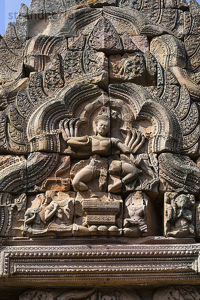 Mandapa  Darstellung eines zehnarmigen tanzenden Shiva  Prasat Hin Khao Phanom Rung  Khmer-Tempel  Buriram  Provinz Buri Ram  Isan  Isaan  Thailand  Asien
