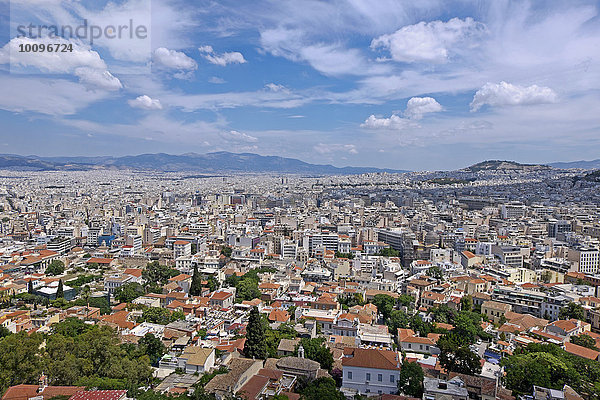 Ausblick von der Akropolis auf Athen  Griechenland  Europa