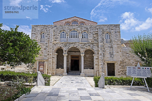 Panagia Ekatontapiliani oder Madonna mit den hundert Pforten  byzantinischer Kirchenkomplex  Parikia  Insel Paros  Kykladen  Griechenland  Europa