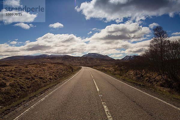 Die A82 zwischen Glencoe und Rannoch Moor  Highlands  Schottland