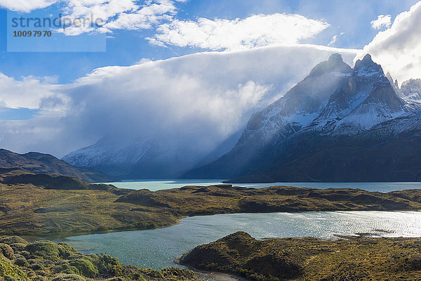 Wolkenformation über Lago Nordenskjöld  Nationalpark Torres del Paine  Patagonien  Chile  Südamerika