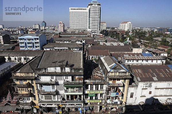Ausblick auf die Häuser in Downtown Yangon  Myanmar  Asien