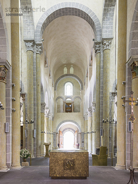Romanische Prioratskirche Saint-Nectaire  Saint-Nectaire  Auvergne  Frankreich  Europa