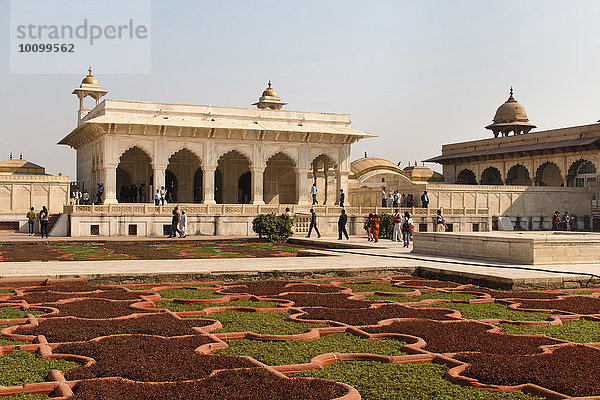 Rotes Fort  Kräutergarten  private Audienzhalle Diwan-i Khas  Khas Mahal  Festung  Agra  Uttar Pradesh  Indien  Asien