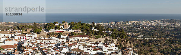 Panorama  Dorf und Küstenort  Mijas  Andalusien  Spanien  Europa