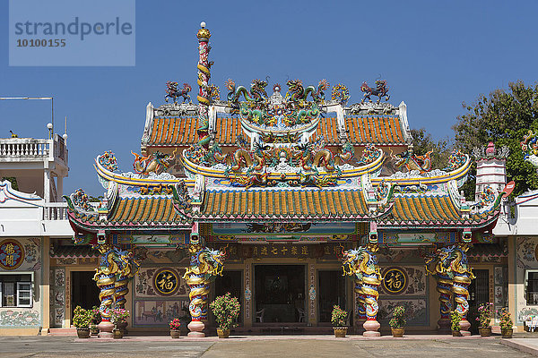 Sama Khohm Phuta Sat Prathip  Chinesischer Tempel  Ubon Ratchathani  Isan  Isaan  Thailand  Asien